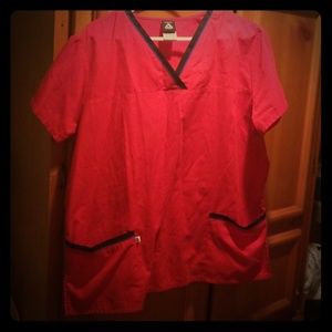 Scrub top -cherokee studio